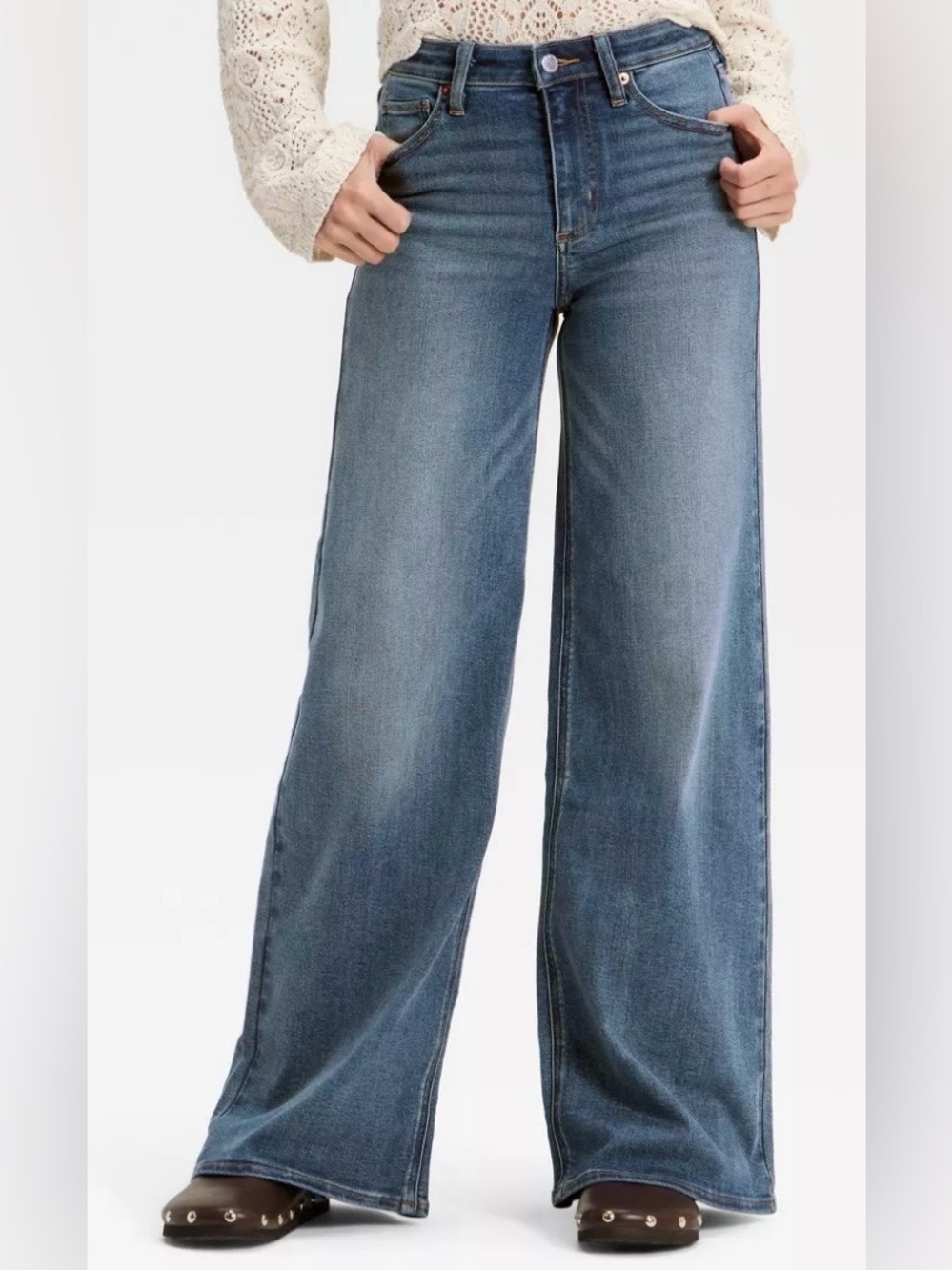Women's High-Rise Wide Leg Jeans - Universal Thread™ Vintage Medium